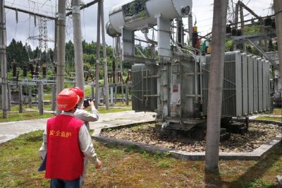 邵陽變電檢修公司對市區(qū)、新寧、邵東的重要變電站進行現(xiàn)場保電工作