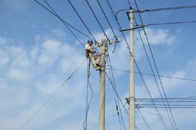 淮安淮陰劉老莊供電所：農網升級改造，迎夏峰