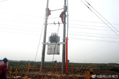鹽窩鎮(zhèn)養(yǎng)殖示范小區(qū)配電網(wǎng)安裝變壓器3臺，容量共計1000千伏安