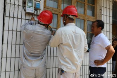 西洞庭供電公司開展配電線路設備特巡、帶電作業(yè)、紅外測溫、主動搶修等工作