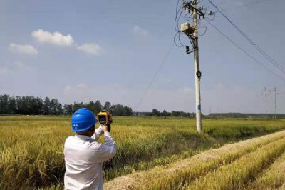明山供電所對轄區(qū)線路設(shè)備及配變臺區(qū)進行巡視檢查