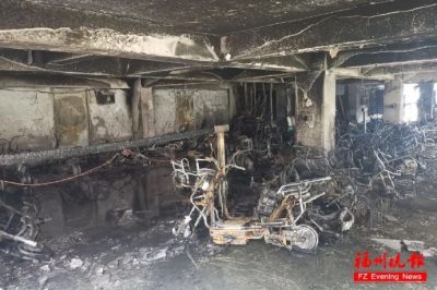 突發(fā)！100多輛電動(dòng)車(chē)被燒毀！