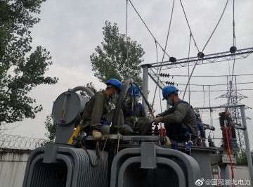 雨中逆行，只為及時消除隱患