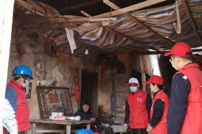 開展“關(guān)愛老人，為家居線路保安全”為主題的愛心志愿活動(dòng)